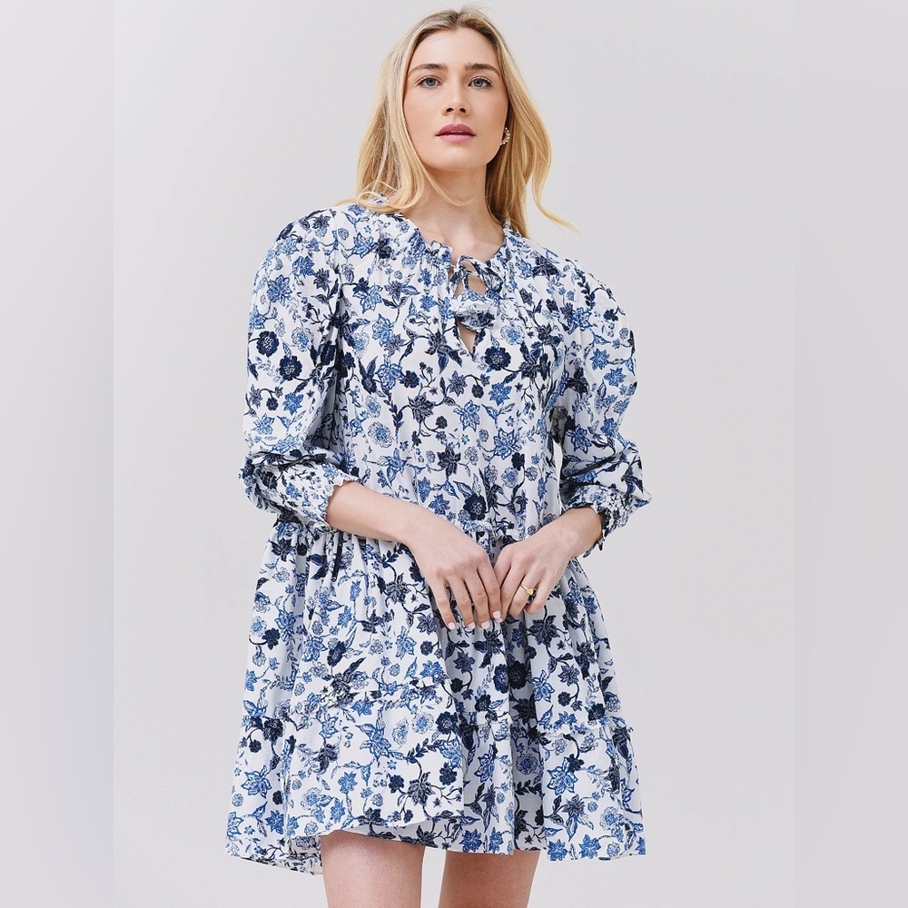 Misa Los Angelas Maya Dress in Menara Petals Size Small NWOT